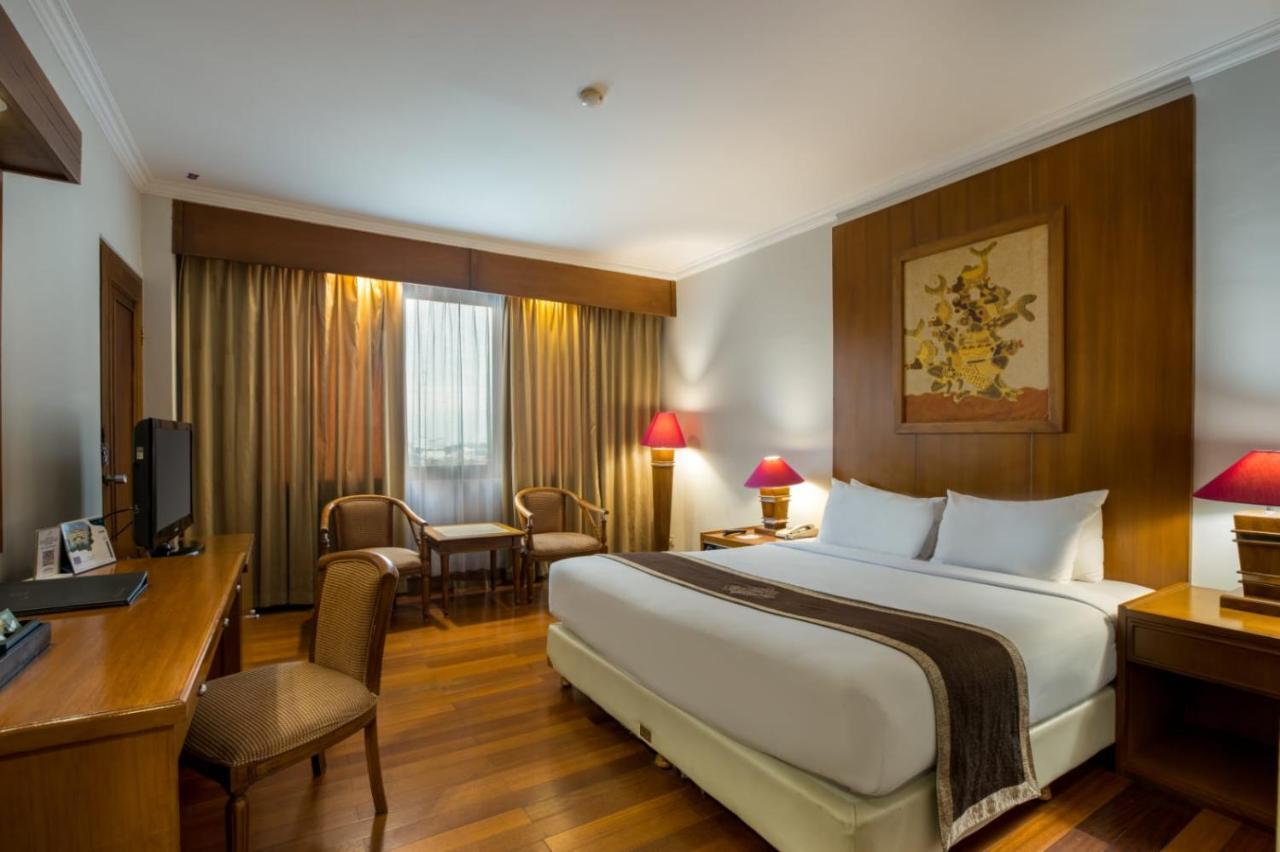 Grand Inna Malioboro Yogyakarta Exterior photo