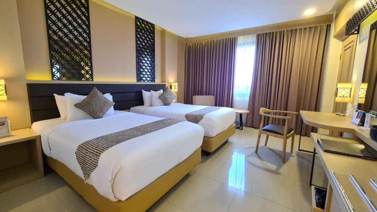 Grand Inna Malioboro Yogyakarta Exterior photo