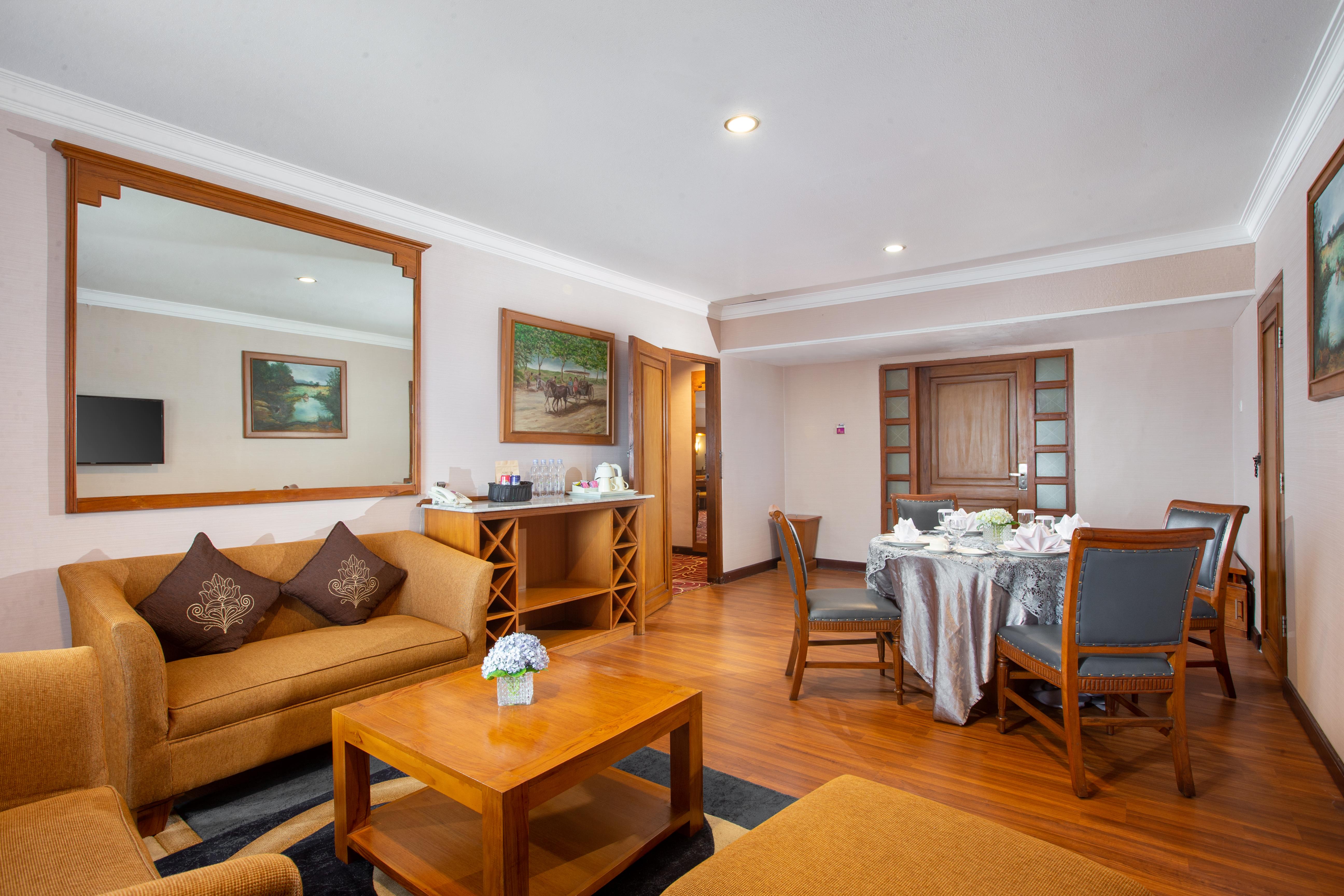 Grand Inna Malioboro Yogyakarta Exterior photo